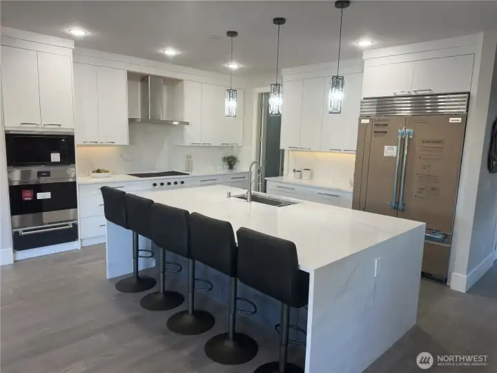 Kitchen Main Floor