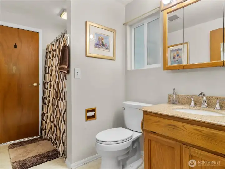 Main Bath - Main Unit