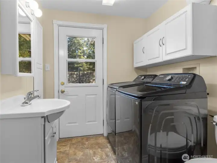 Front Unit - Laundry and 1/2 bath