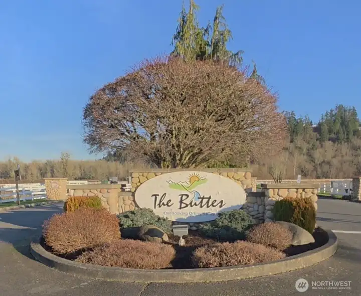 Welcome to The Buttes — Orting’s premier gated community.