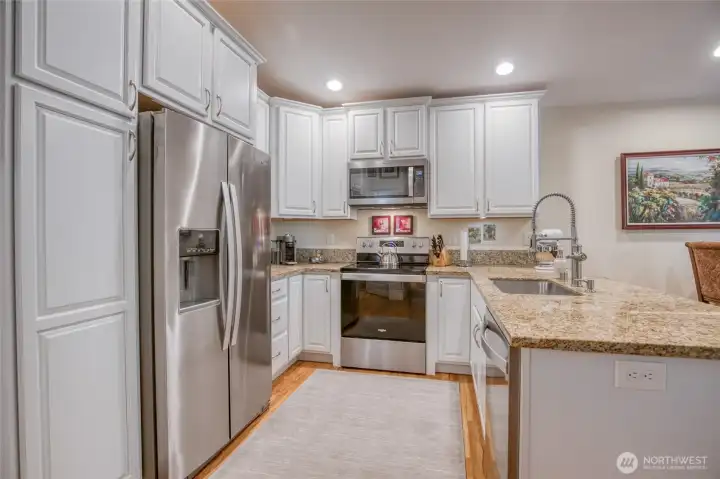 Kitchen with Granite countertops