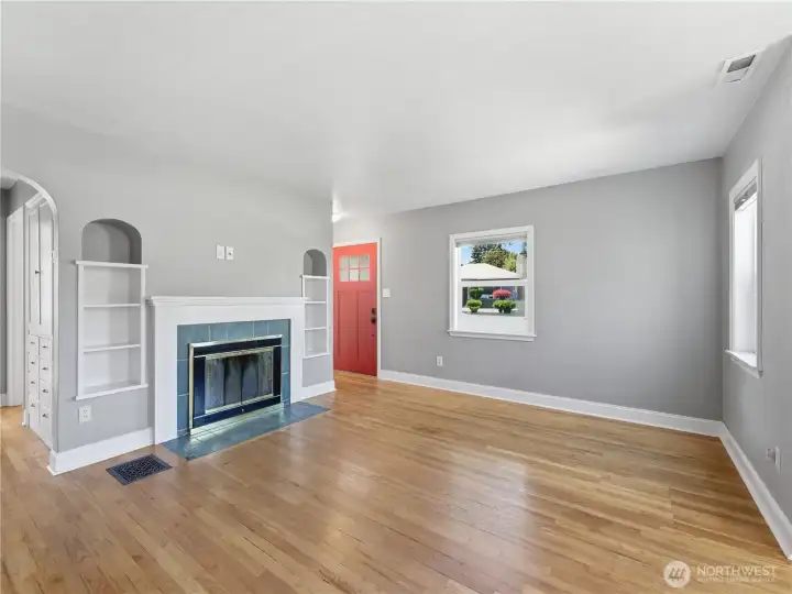 Hardwood floors and lots of light!