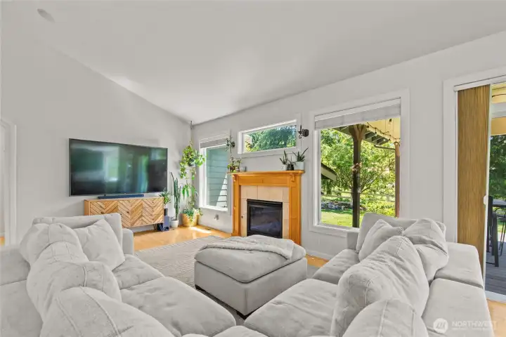 Large Living Room With Gas Fireplace