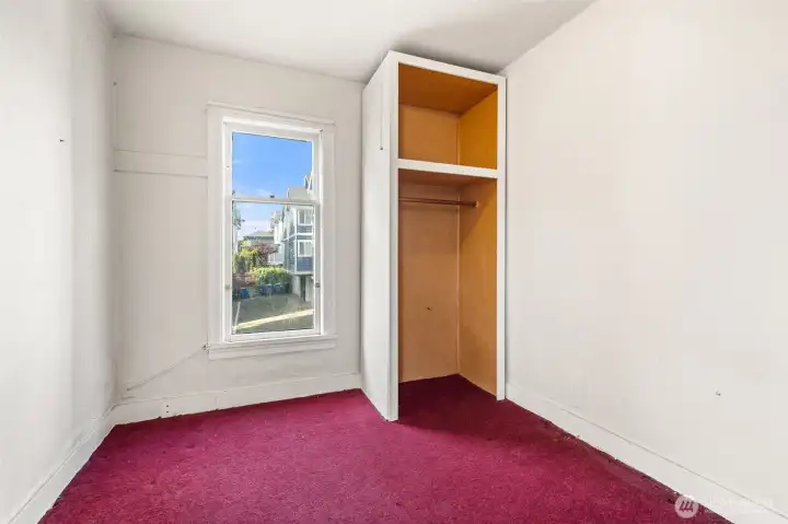 Upper floor unit 1