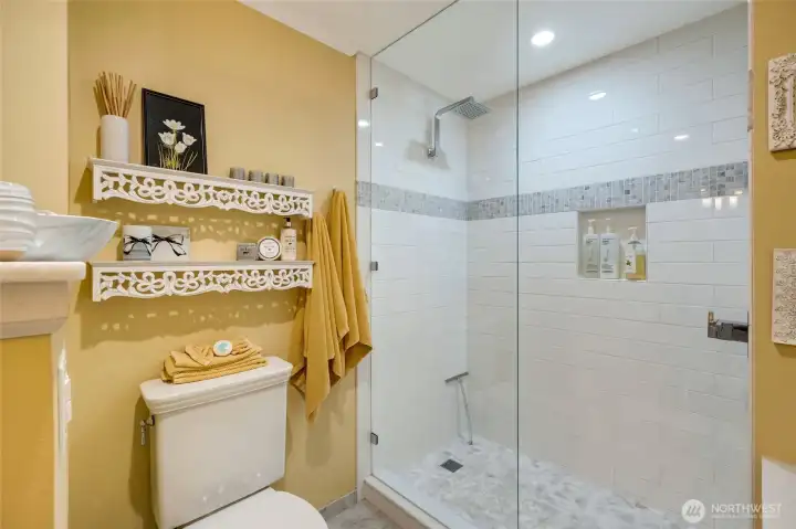 Main bathroom.