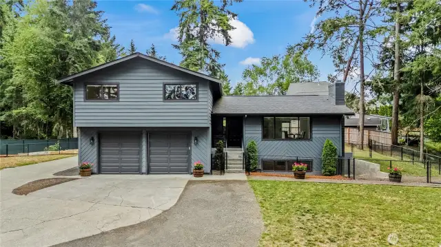 Classic, solidly built Tri-Level with a bonus lower level and it's own separate entry. Fully refreshed and move in ready!!