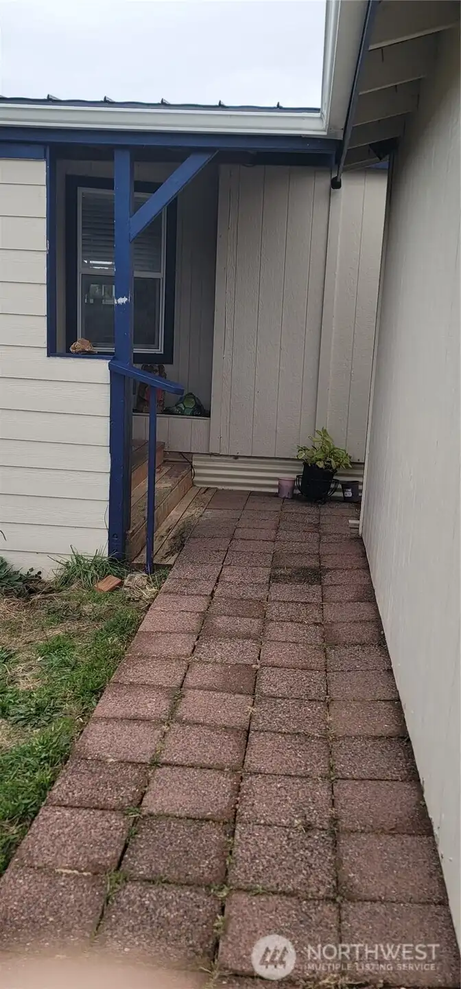 Paver entryway