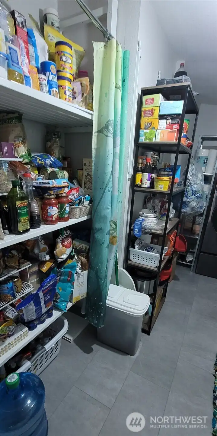 Walk-in pantry and utility room