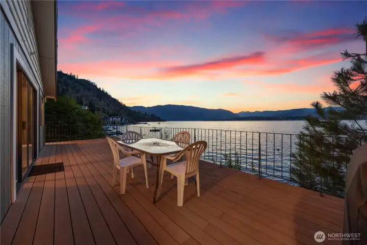 Spacious deck to enjoy the stunning views.
