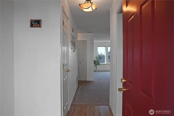 Entrance Area includes Closet.