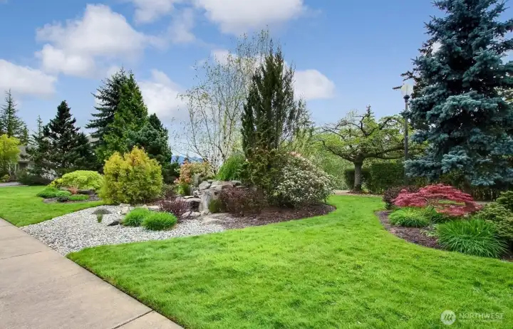 Beautiful landscape through out the community