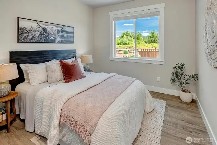 Guest bedroom on Main with access to 3/4 bath