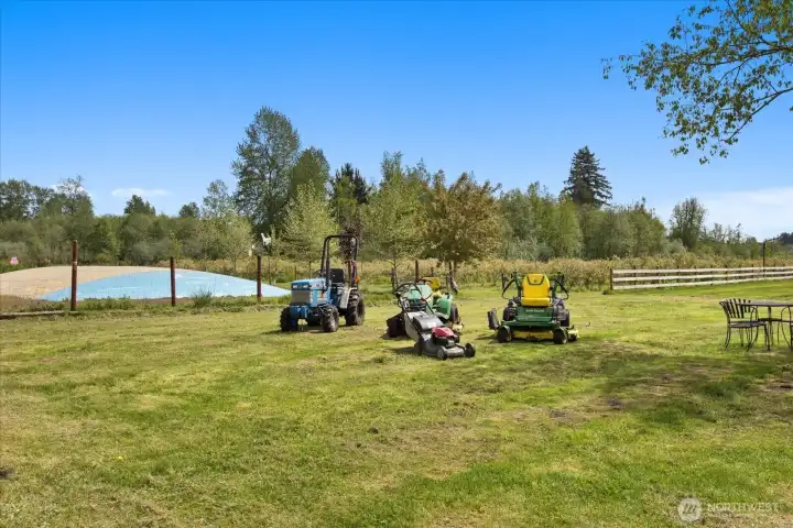 Lawn equipment comes with sale