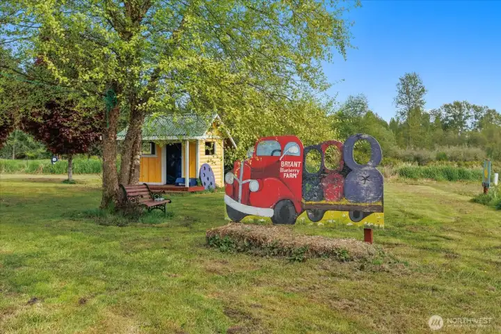 Fun areas for kids all around the farm.