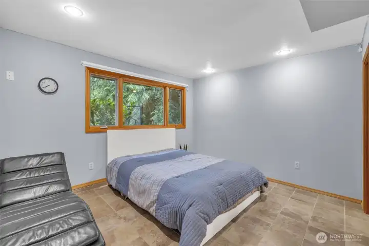 MIL suite bedroom (lower floor).