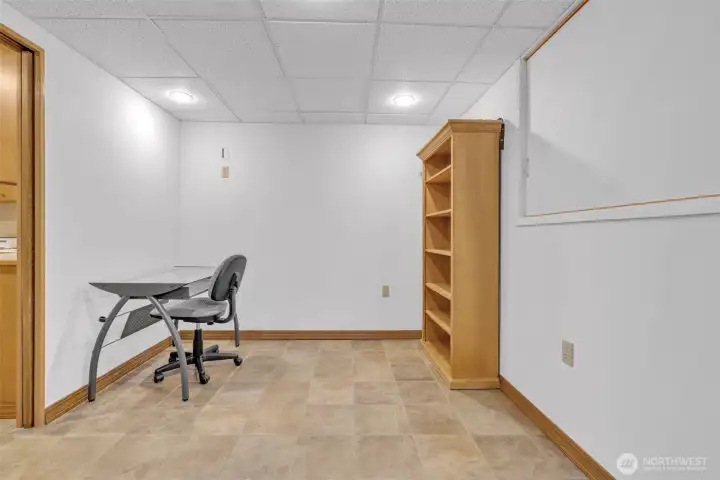 Office / bonus room (lower floor).