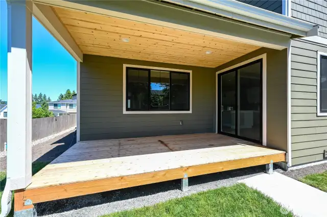Large covered deck for year round PNW entertaining