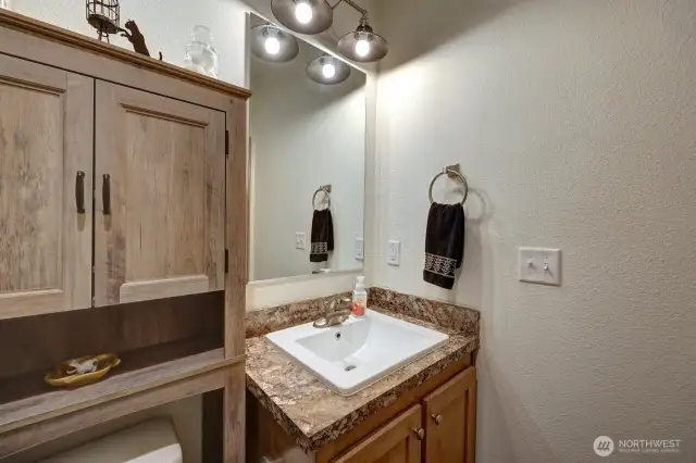 Full bathroom #2 between Bedroom #2 & #3.