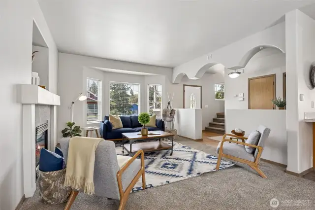 Living Room / Entrance
