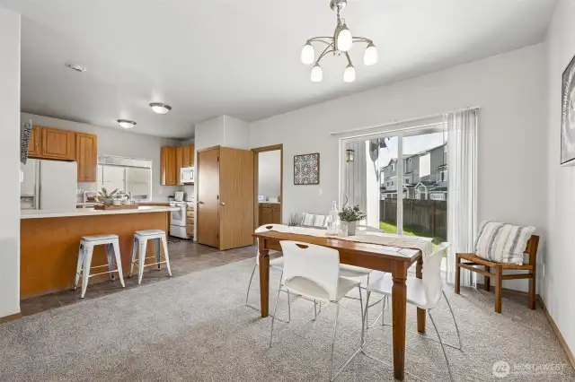 Dining room / Easting Area Kitchen / Patio
