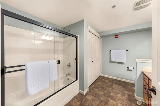 Large second full bathroom