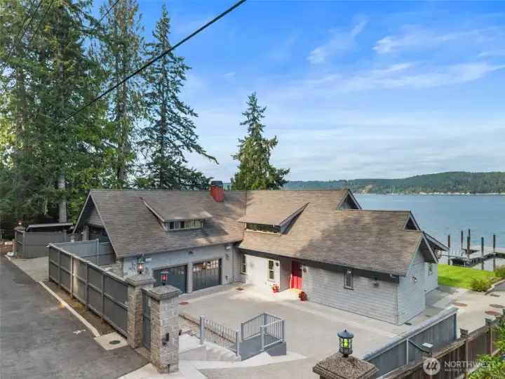 104 Feet of South Shore Hood Canal Waterfront with Olympic Mountain views