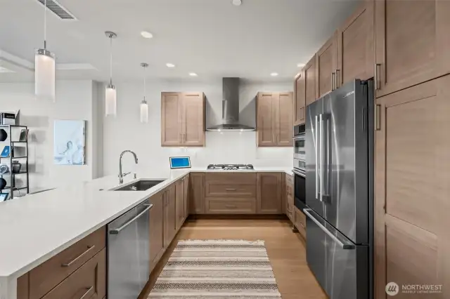 Whip up some delicious meals in this chef kitchen!
