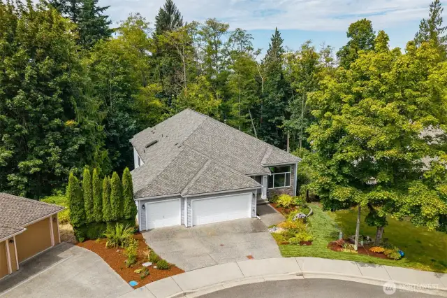 A rare find! This 6-bedroom home is nestled on a quiet cul-de-sac in The Preserve at Forest Park.