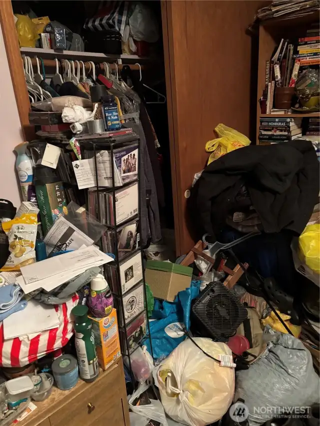 closet of Bed 3