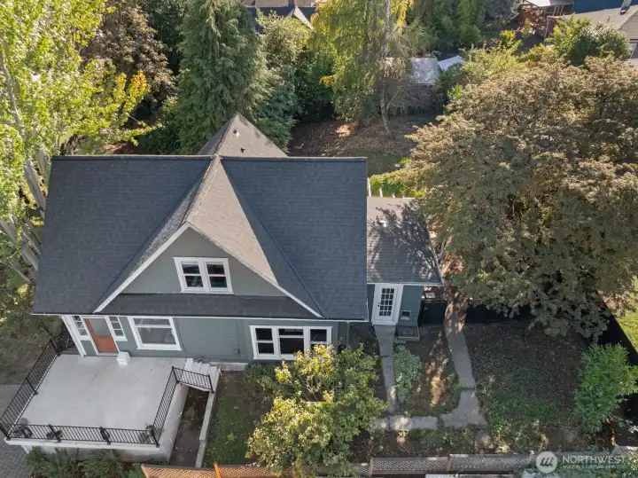 Look at that BRAND NEW roof!