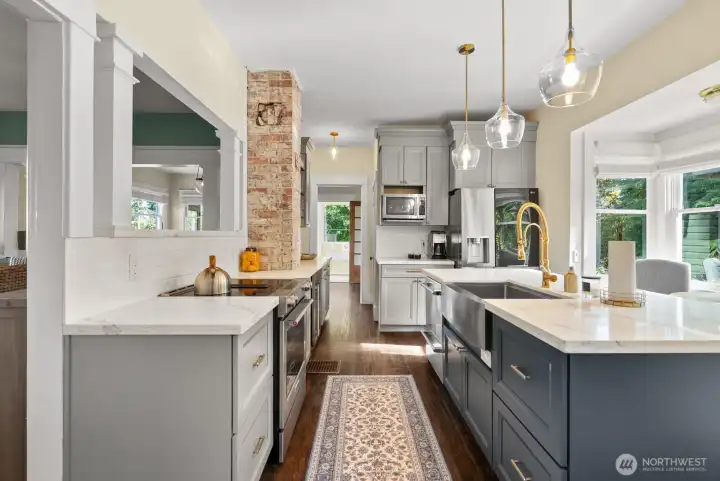 Fully remodeled kitchen, to the studs!