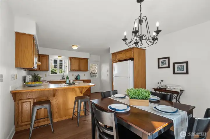 A seamless transition from kitchen to dining.