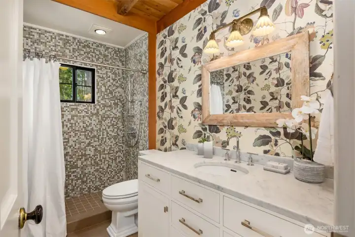 Main floor bathroom.