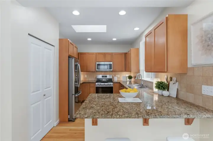 Nice sized pantry as well! Nice sized pantry as well!