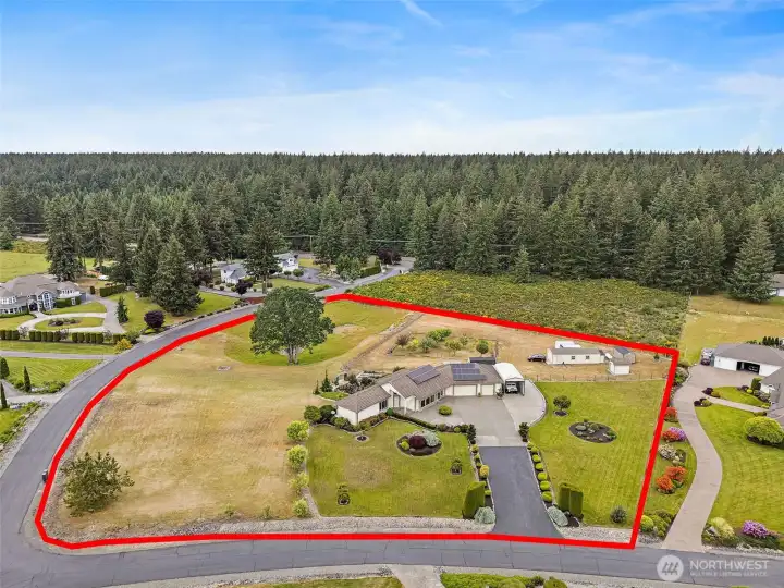 Stunning Full Mtn View! Highly Sought After Rambler w/ Daylight Basement! 3.78 Corner Lot Parcel. Private. Gated Entry. Add'tl Build Possible. Horses Ok! Outline is Approx for Visual Purposes.