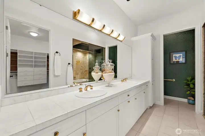 Dual Sink Vanity, Loads of Storage, Private Water Closet within View!