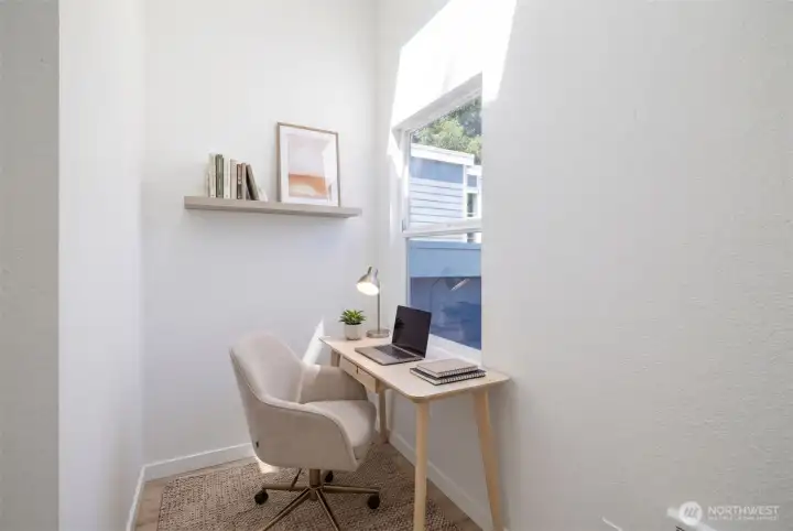 Use this flex space for an office, craft area, or?? Use this flex space for an office, craft area, or??