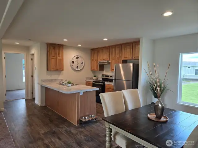 Photo is of model home and is for illustrative purposes only. Colors and finishes may vary.