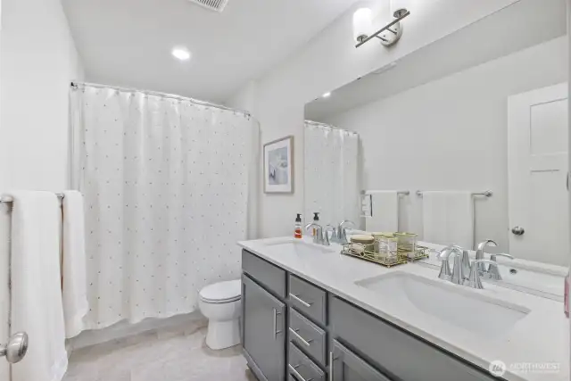 Upstairs full bath