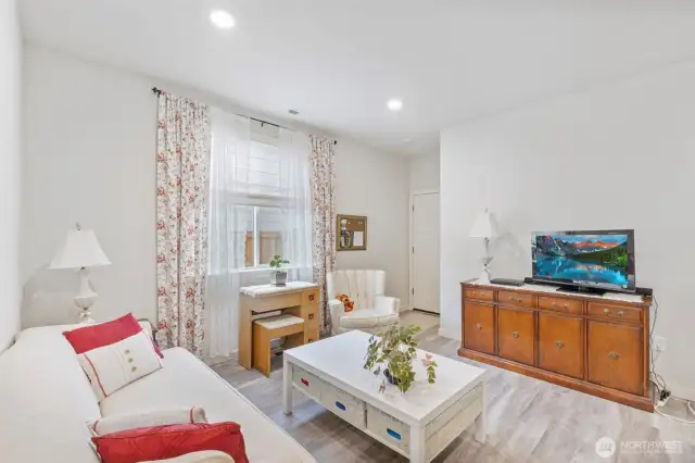 multi-gen living room