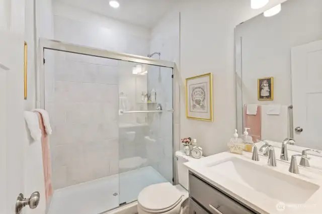 Multi gen 3/4 bath