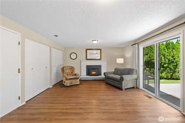 Big family room with pellet stove insert