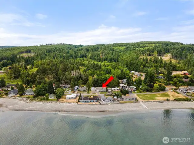 To the right of the photo you can see the private boat launch, beach and park for the Shine Gri-La HOA.