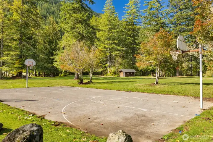 Brewster Lake Park is a private park for Wilderness Rim residents.