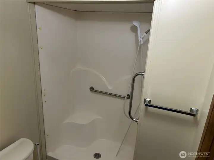 Standing Shower with seat