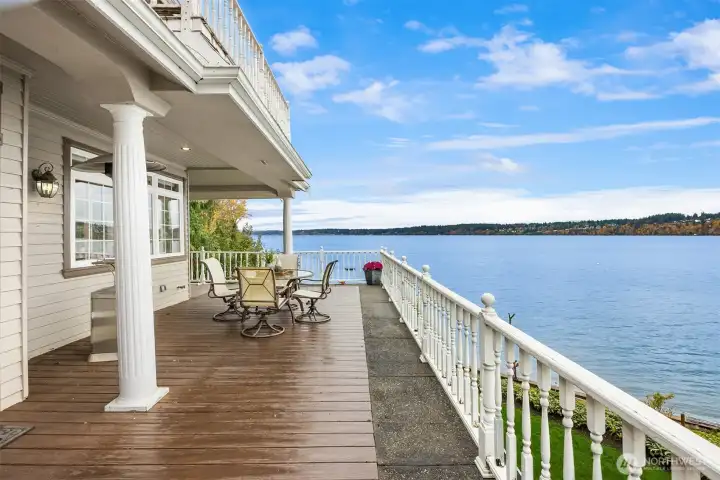 Access large deck from nook and family room extends your outdoor living.