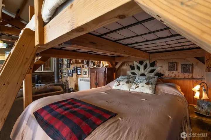 King over queen hand crafted solid wood bunk bed