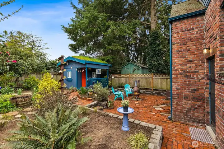 Is that a cottage in the corner?
