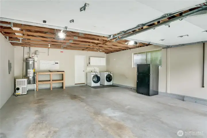 Spacious 2-car garage