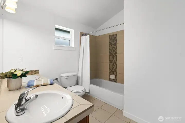 Double sinks and spacious